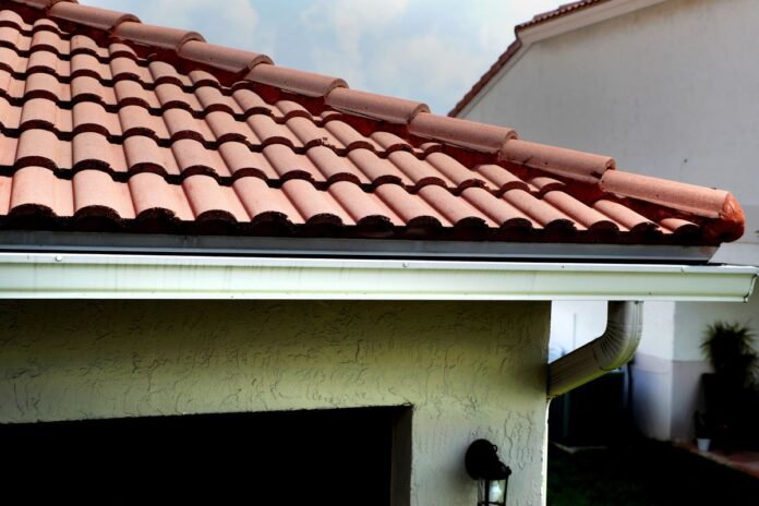 What Is a Roofing Insurance Policy